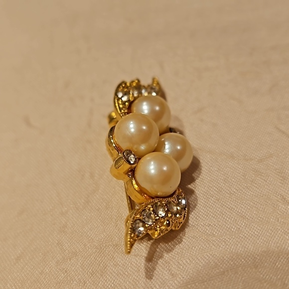 RICHELIEU Vintage Faux Pearl & Rhinestone Brooch - Picture 4 of 6